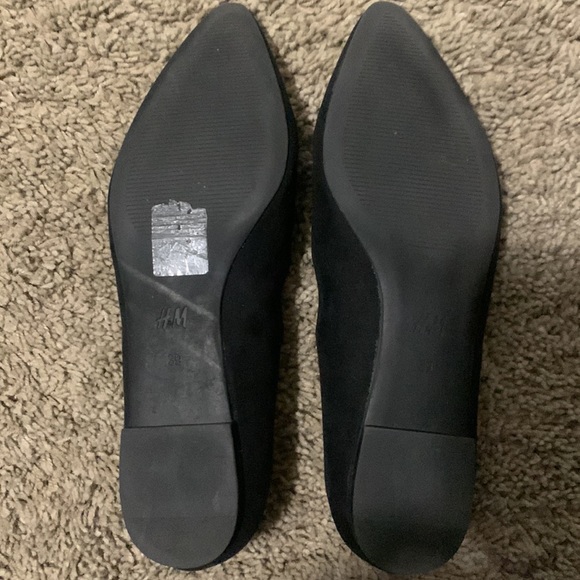 Women’s black H&M flats - Picture 2 of 4